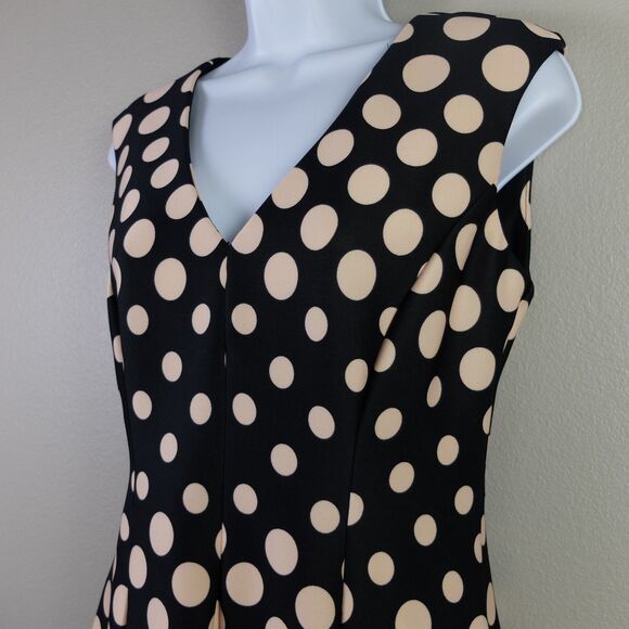 Gabby Skye Black Pink Polka Dot Scuba Fit and Flare Sleeveless Dress Size 4 - Picture 3 of 9